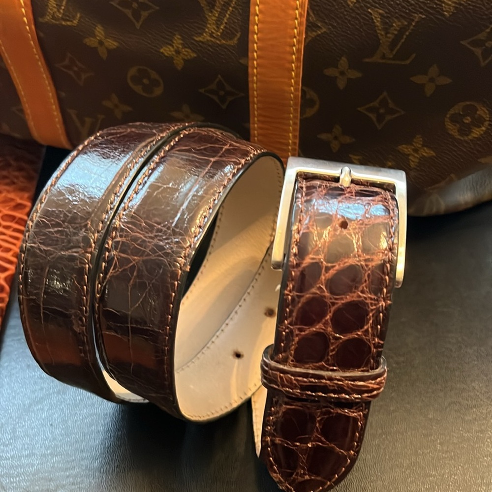 Men's Dark Brown Croc-Embossed Leather Belt with Polished Buckle
